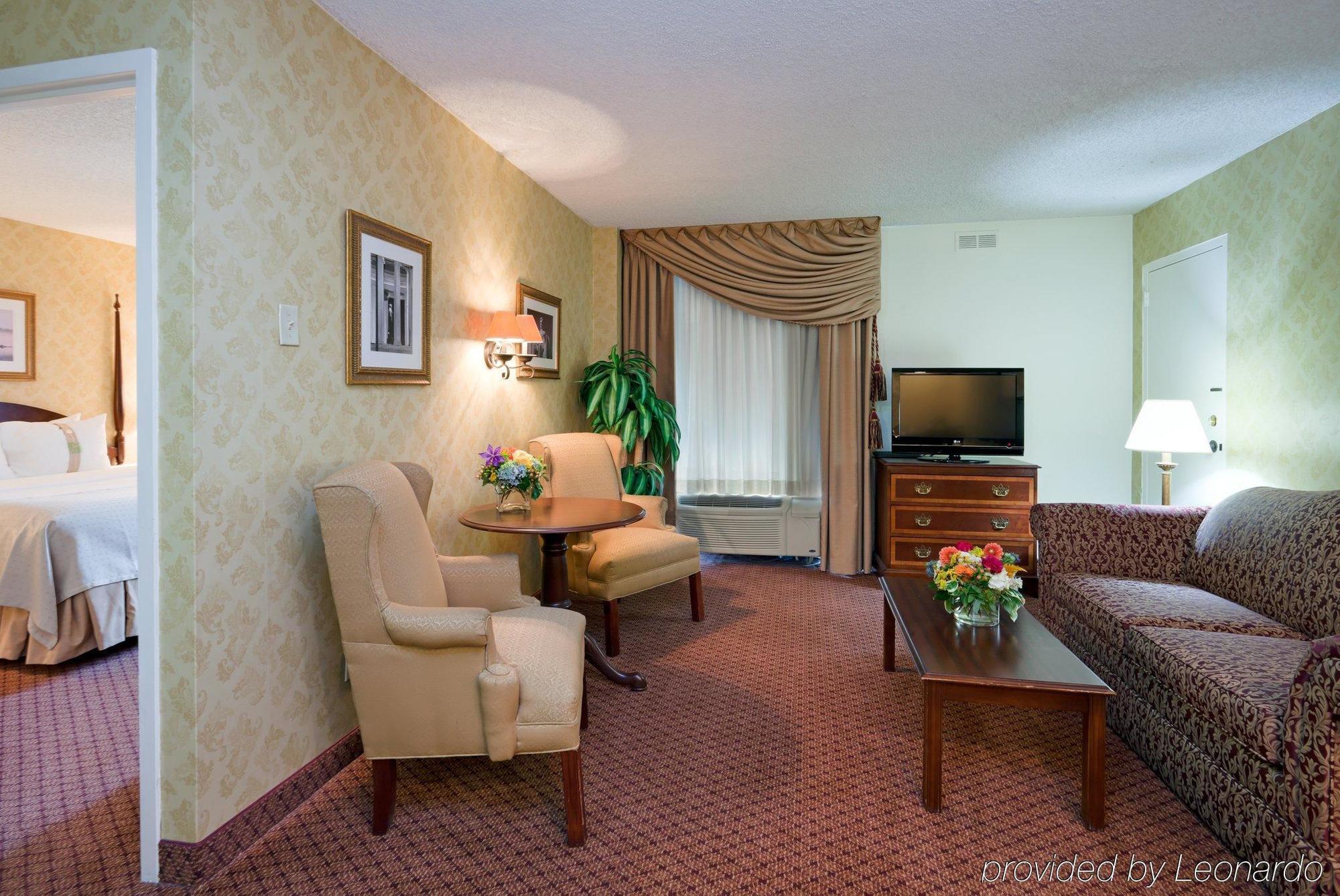 Holiday Inn Washington-Georgetown Room photo