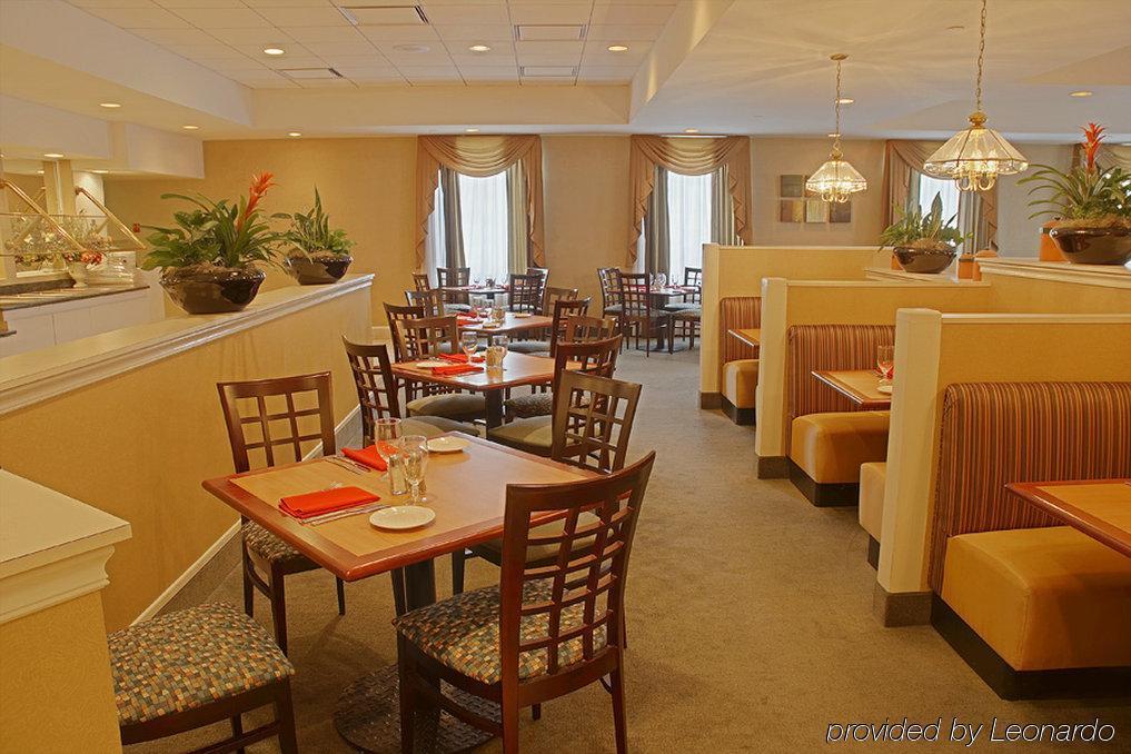 Holiday Inn Washington-Georgetown Restaurant photo